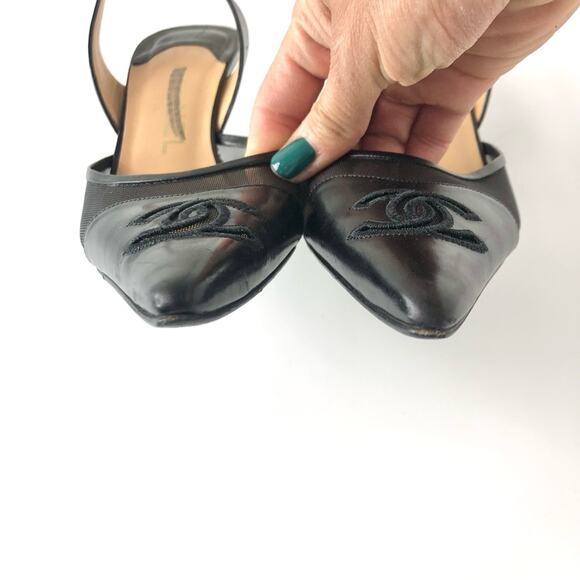Vintage Chanel CC Logo Leather and Mesh Pointed Toe Slingback Pumps 38 - Picture 7 of 10
